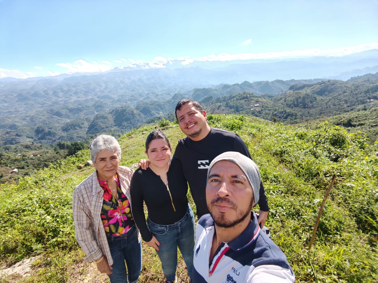 Life with JOSUE, host family in Coban